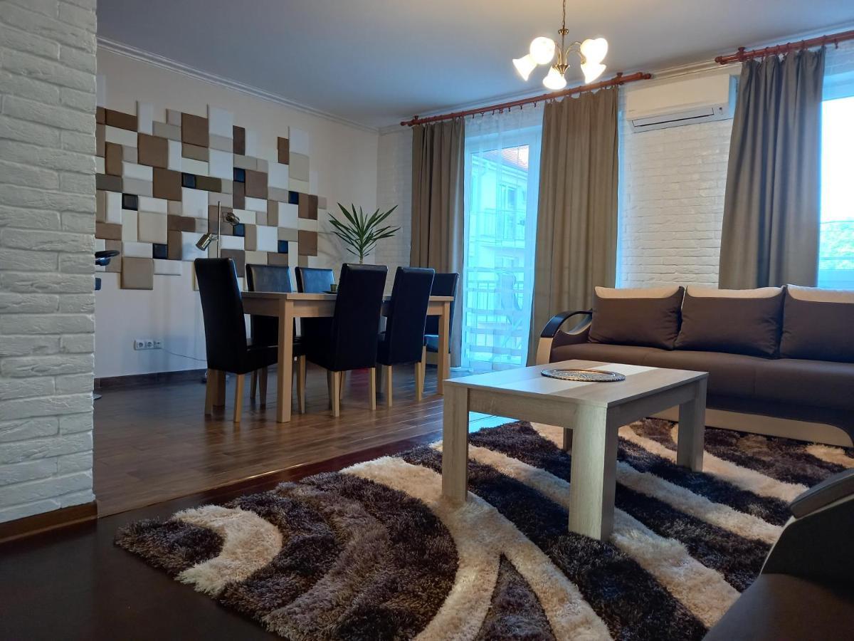 Apartment Thermal